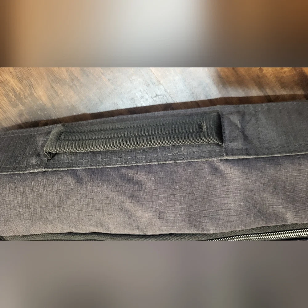Samsonite Modern Utility Laptop Messenger Bag